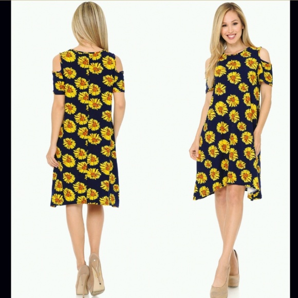 Buttery Soft Cold Shoulder Shift Dress Floral - Picture 5 of 7
